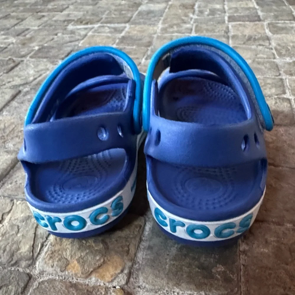 Crocs Kids Blue Sandals - Picture 4 of 8